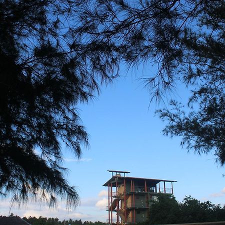Yala Bay Resort Tissamaharama Bagian luar foto