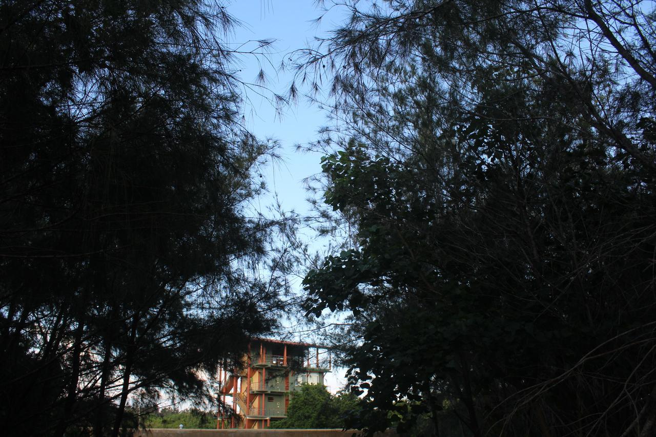 Yala Bay Resort Tissamaharama Bagian luar foto