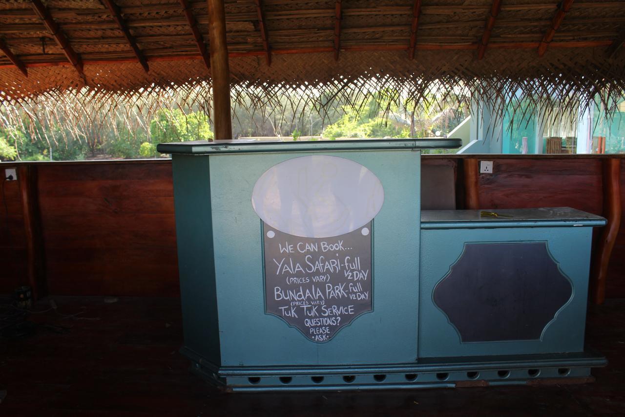 Yala Bay Resort Tissamaharama Bagian luar foto